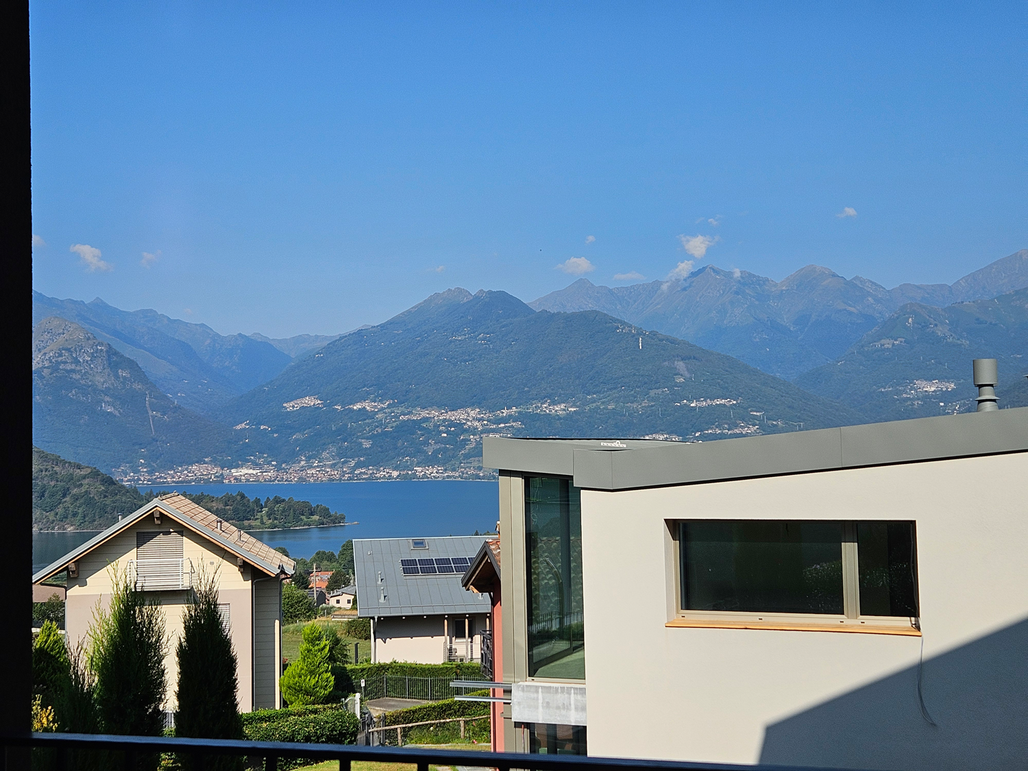 08-casa-fraya-lake-view-terrace-lake-como